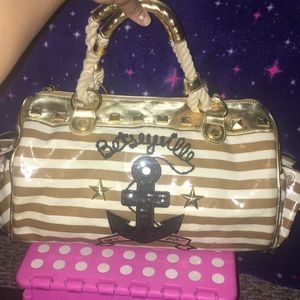 Ships ahoy olive! Satchel